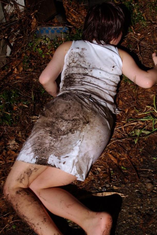 【レイプ事後画像】これが本物のヤリ捨て女ｗｗｗレイプ被害に遭った女の事後がアウト過ぎるｗｗｗｗ その5