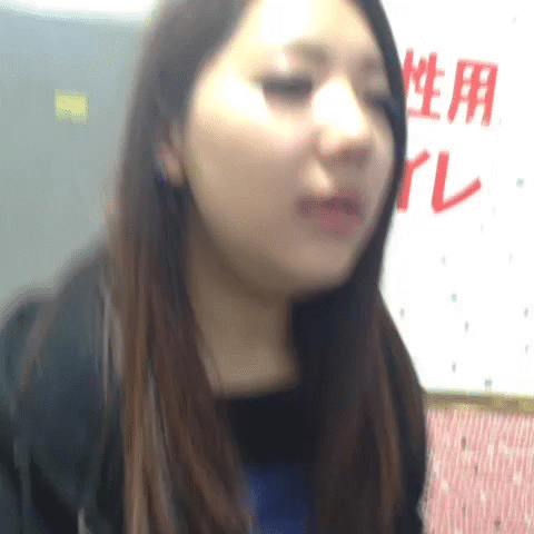 【おふざけVINE】これが本物のションベン臭い女！女友達のトイレに突撃するリア充のおふざけエロVINEをGIF画像にしたから保存しとけよｗｗｗ その3