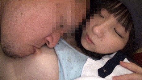 【スポブラGIF】スポブラで守られた少女のおっぱいｗｗｗｗ妙に興奮するスポブラのエロGIF画像 その2